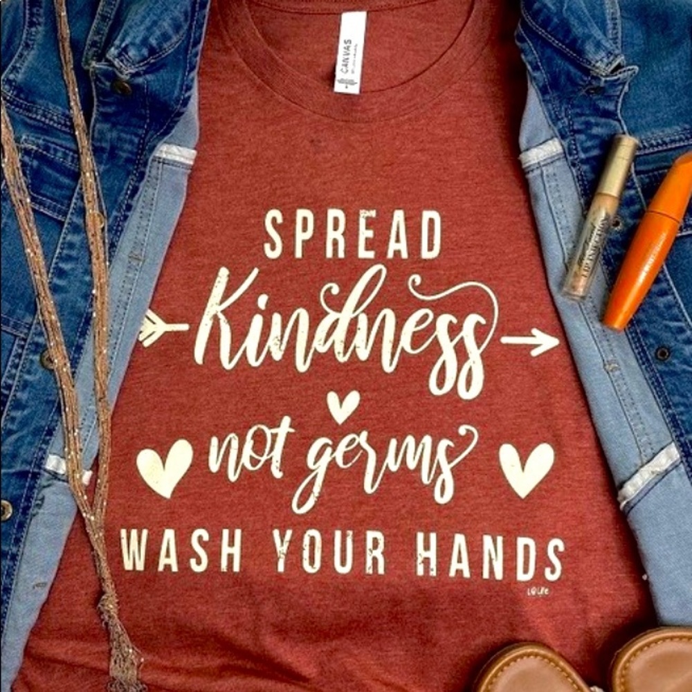 Spread Love Tee